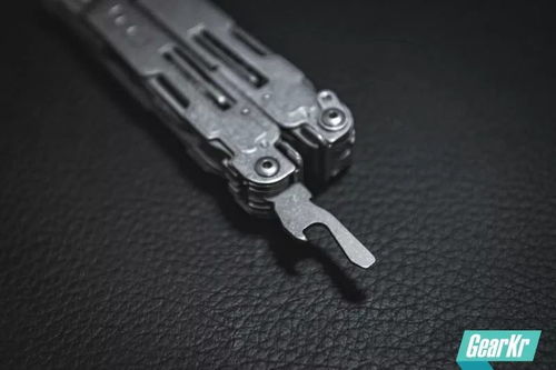 全方位實用測評 Sog Power Access Deluxe PA2001 CP 多功能工具鉗深度解析